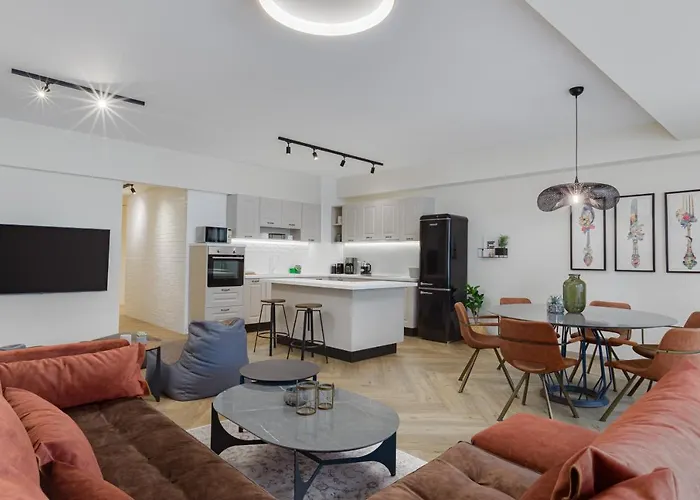 Acropolis Premium Residence