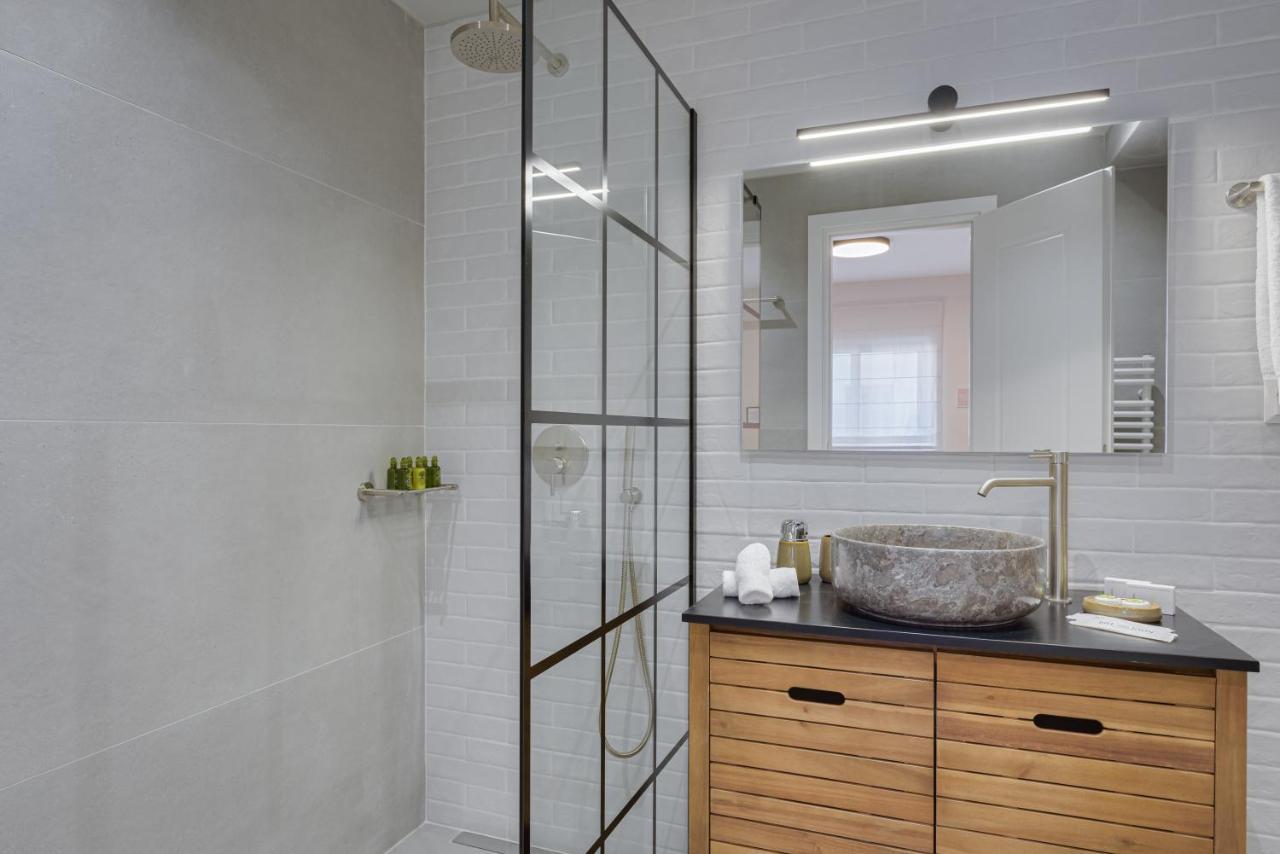 Acropolis Premium