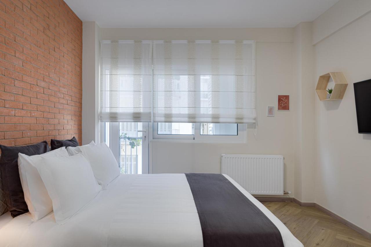 Acropolis Premium